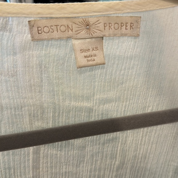 Boston proper white tunic/shirt ,Size XS - Picture 2 of 6